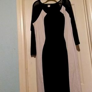 Black/White bodycon dress